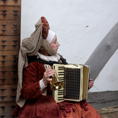 Interval: member of the Footsbarn Theatre at the Globe Theatre