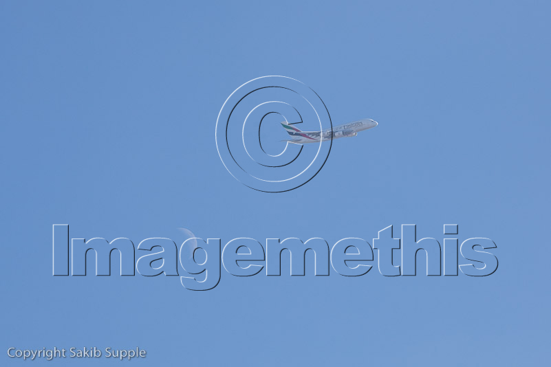 Double decker jet and the Moon